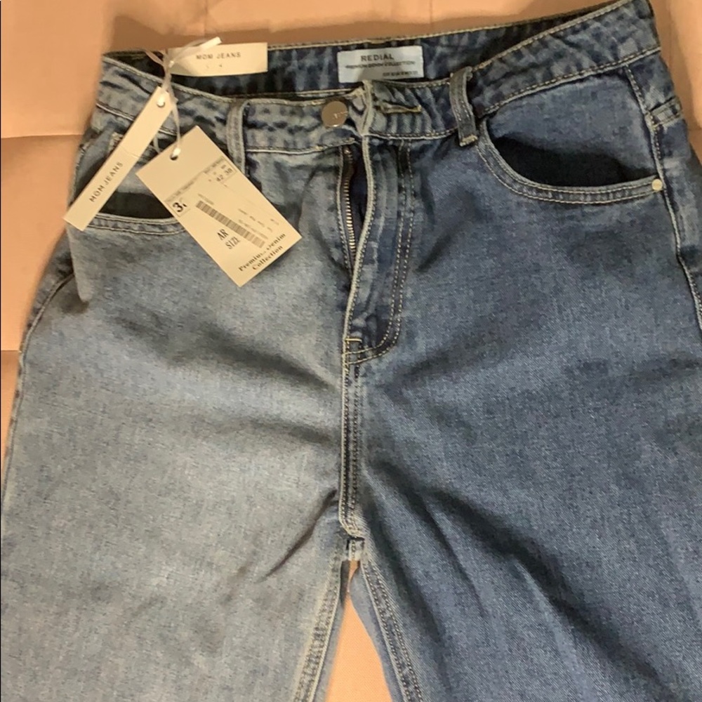 2 tone mom jeans from Boohoo. Us 6 EU 38, sz small